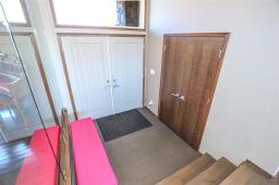 Recreation room - 64 Cypress Ridge, Winnipeg, MB R3Y0G2 Photo 9