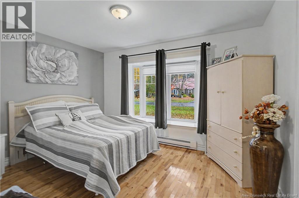 13 Rue Des Plaines Street - 16