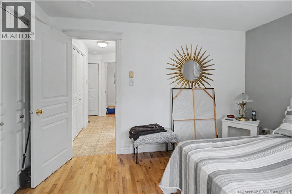 13 Rue Des Plaines Street - 15