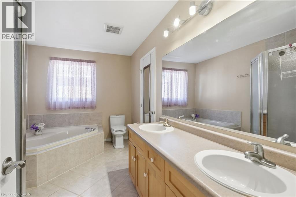 102 Cove Crescent — photo 19