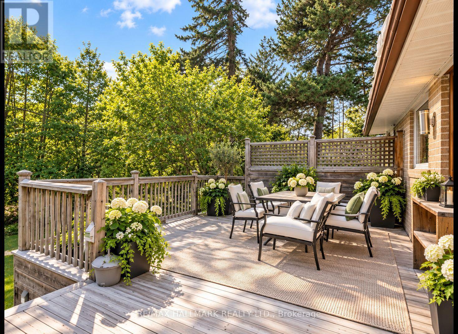 19 Brookwood Court, Toronto, ON photo 16