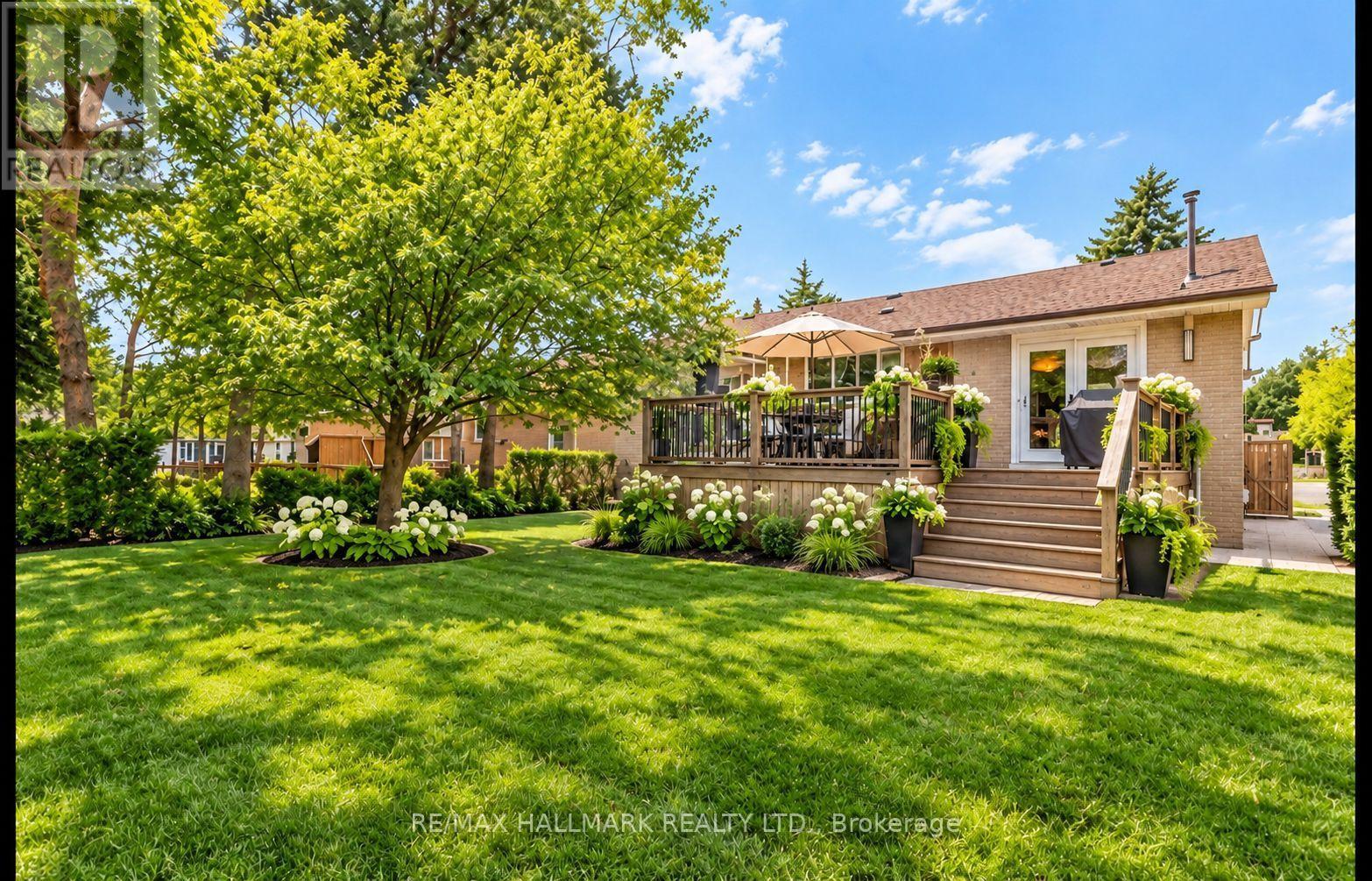 19 Brookwood Court, Toronto, ON photo 17
