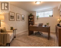 19 Brookwood Court, Toronto, ON M3C1C1 Photo 12