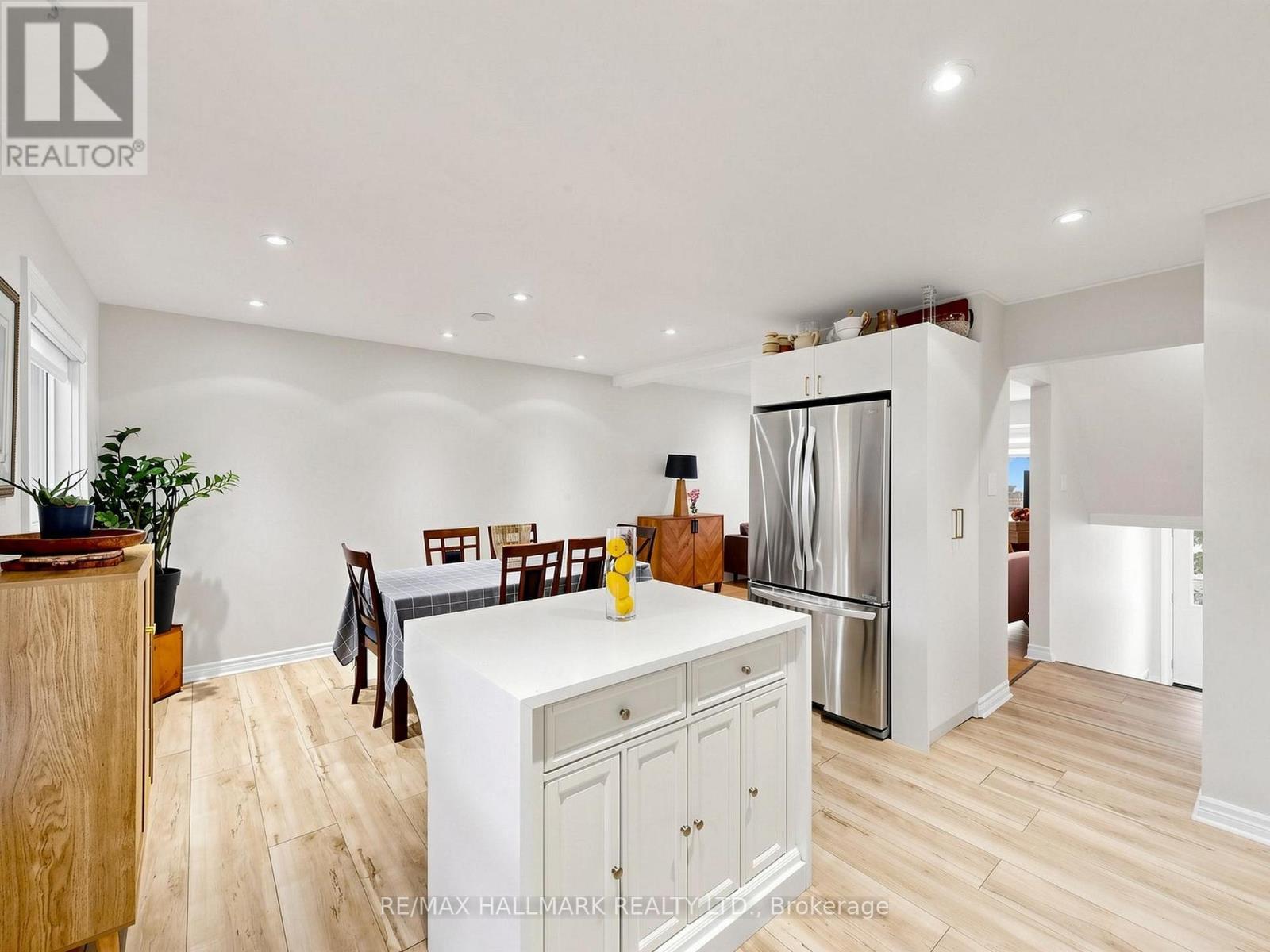 282 Royal Orchard Boulevard, Markham, ON photo 13