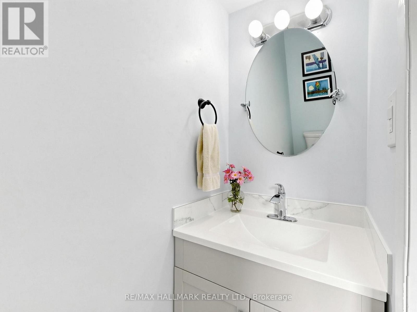 282 Royal Orchard Boulevard, Markham, ON photo 16