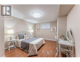 93 Sunbird Boulevard, Georgina, ON L4P3V8 Photo 11