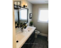 30 Somerset Drive, Brampton, ON L6Z1C7 Photo 8