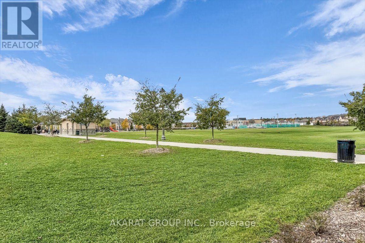 128 Grovewood Common — photo 37