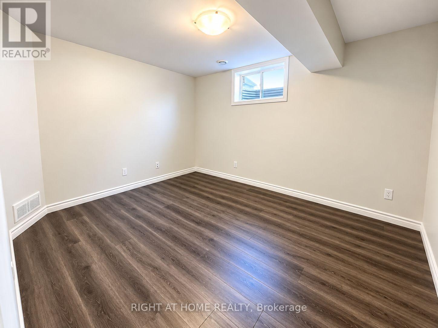 64 Ledgerock Court — photo 7