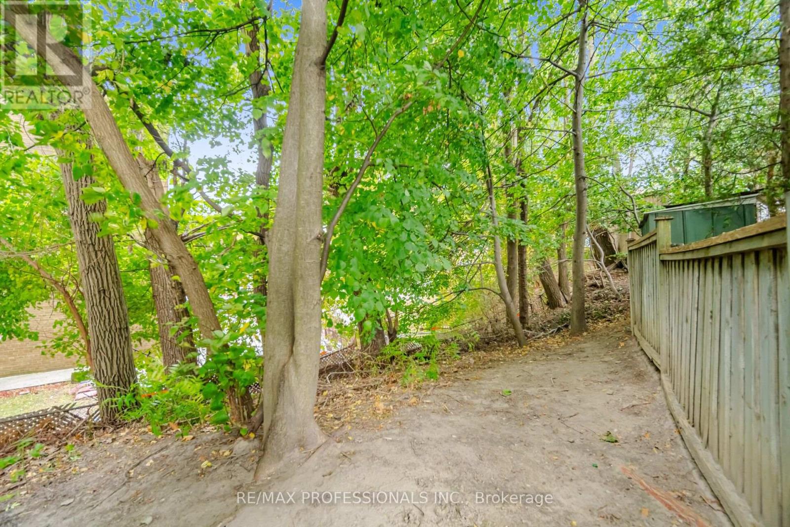 9 Humber Ridge Drive, Toronto, ON photo 47