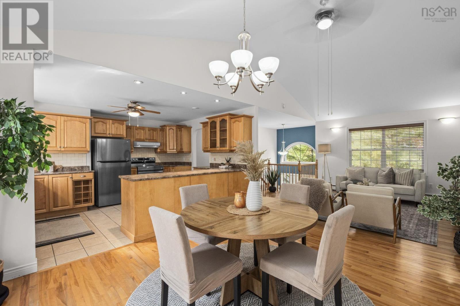 521 Piggott Avenue - 10