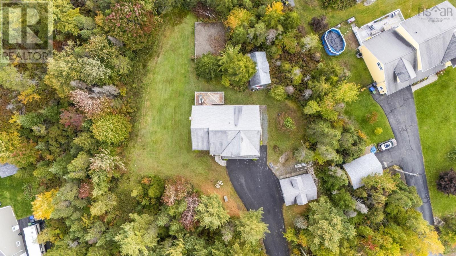 521 Piggott Avenue - 40