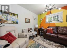 230 Ontario Street, Sarnia, ON N7T1L4 Photo 8