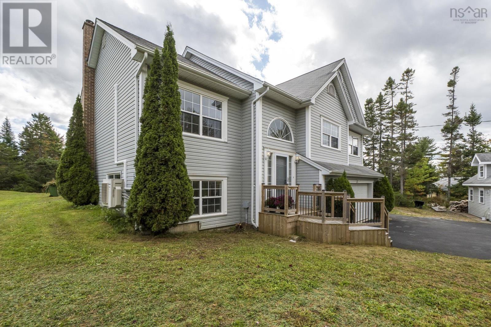 521 Piggott Avenue - 34