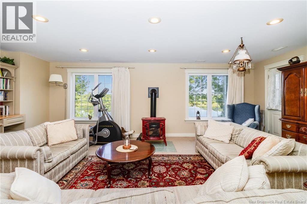 14 Eagle Court - 6