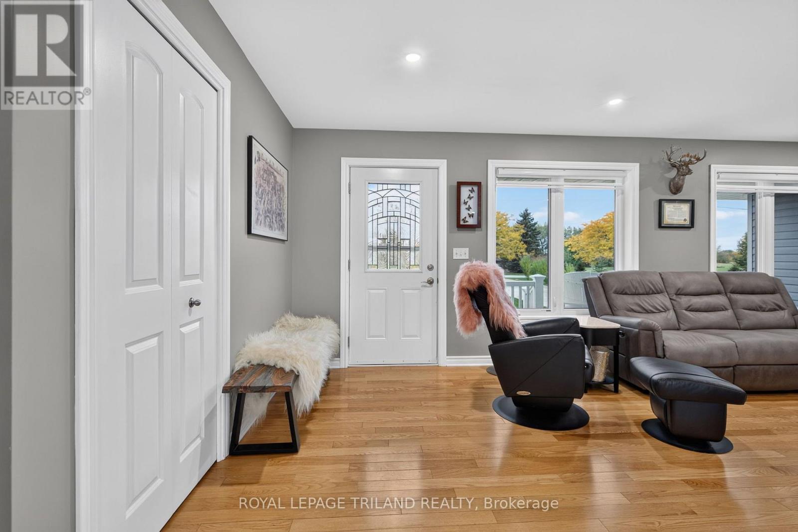 8578 Vance Drive — photo 14