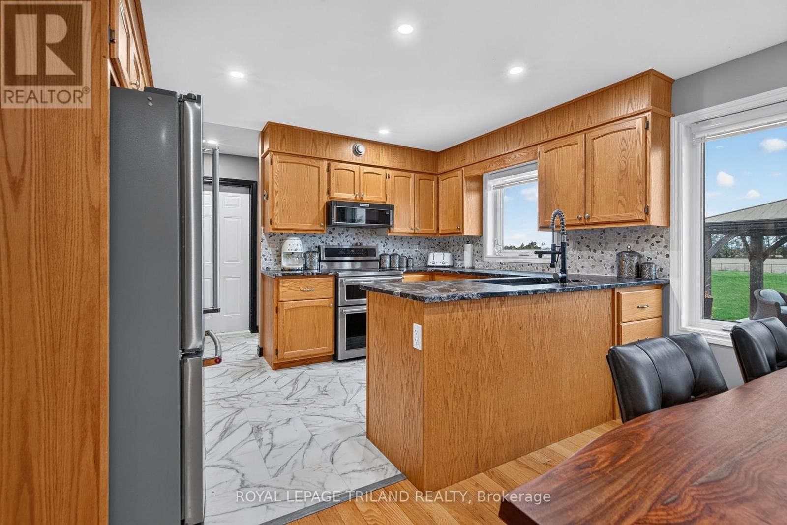 8578 Vance Drive — photo 22
