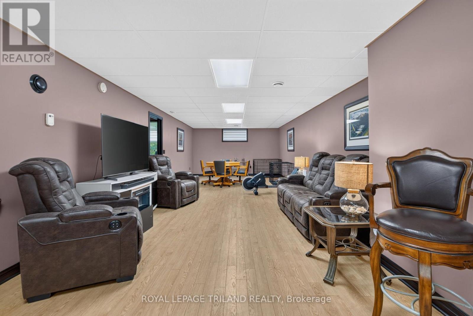8578 Vance Drive — photo 42