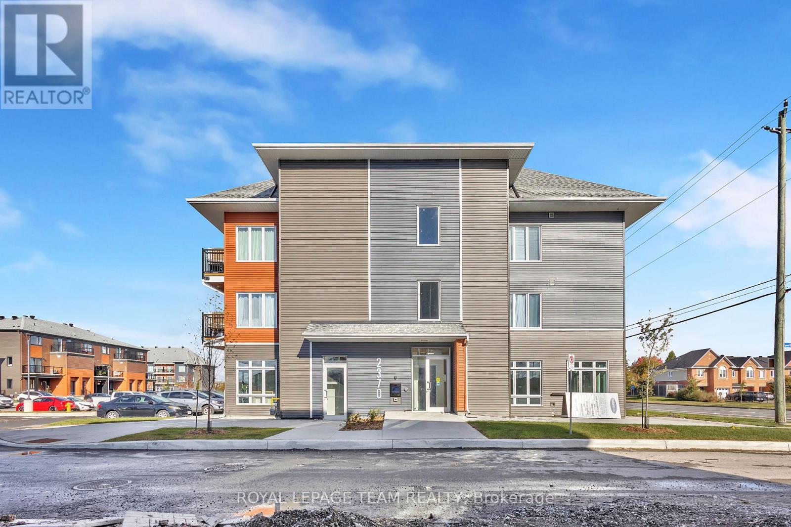 2370 Tenth Line Road — photo 22