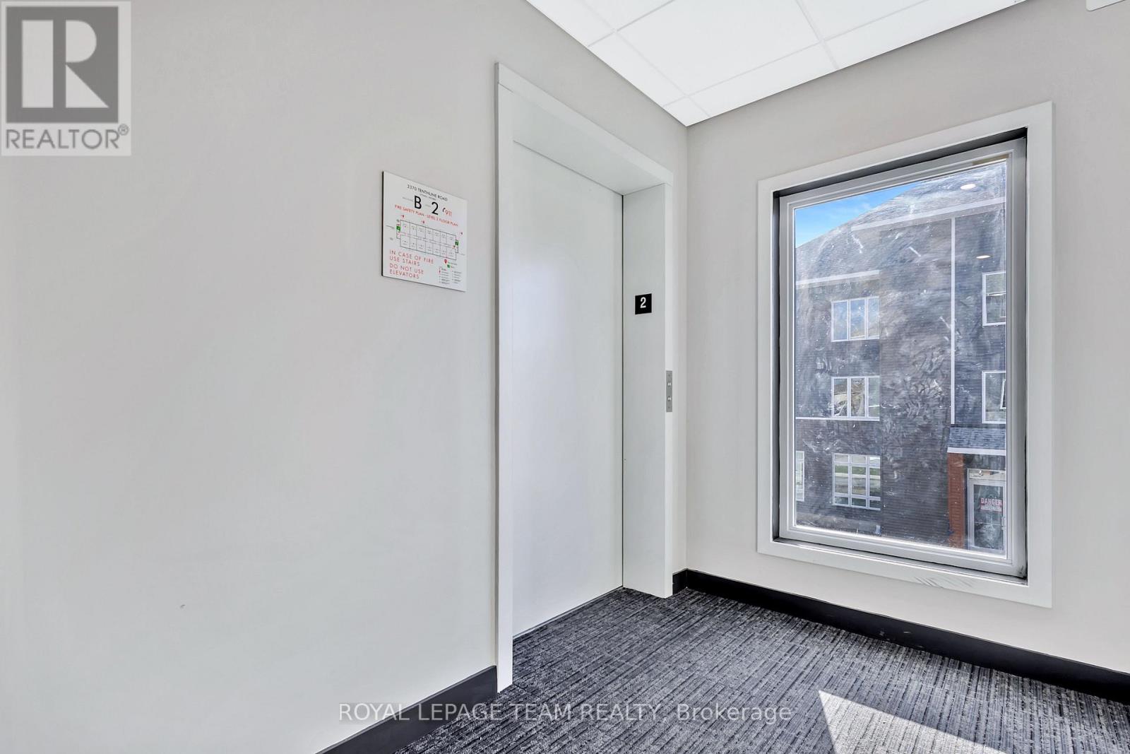 2370 Tenth Line Road — photo 24