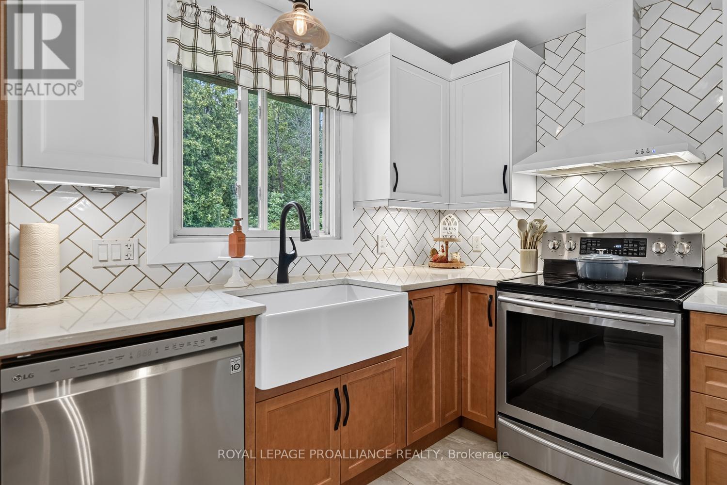 2950 MERWIN LANE - 15