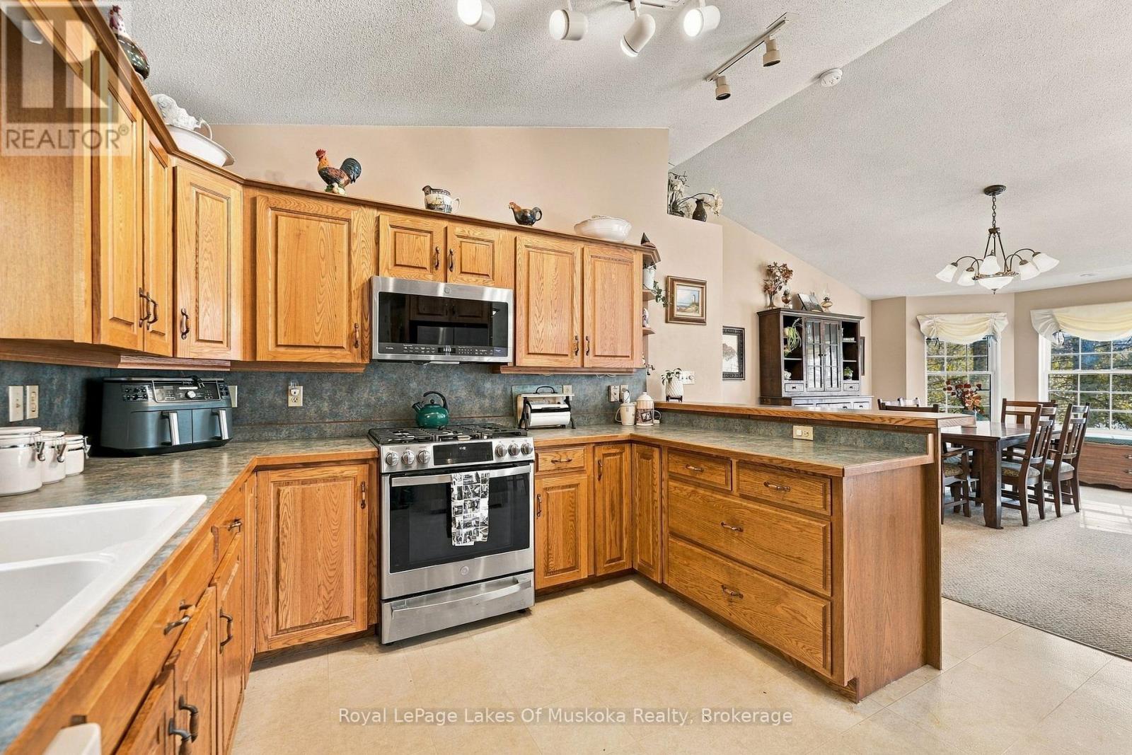 51 Golf Course Road — photo 14