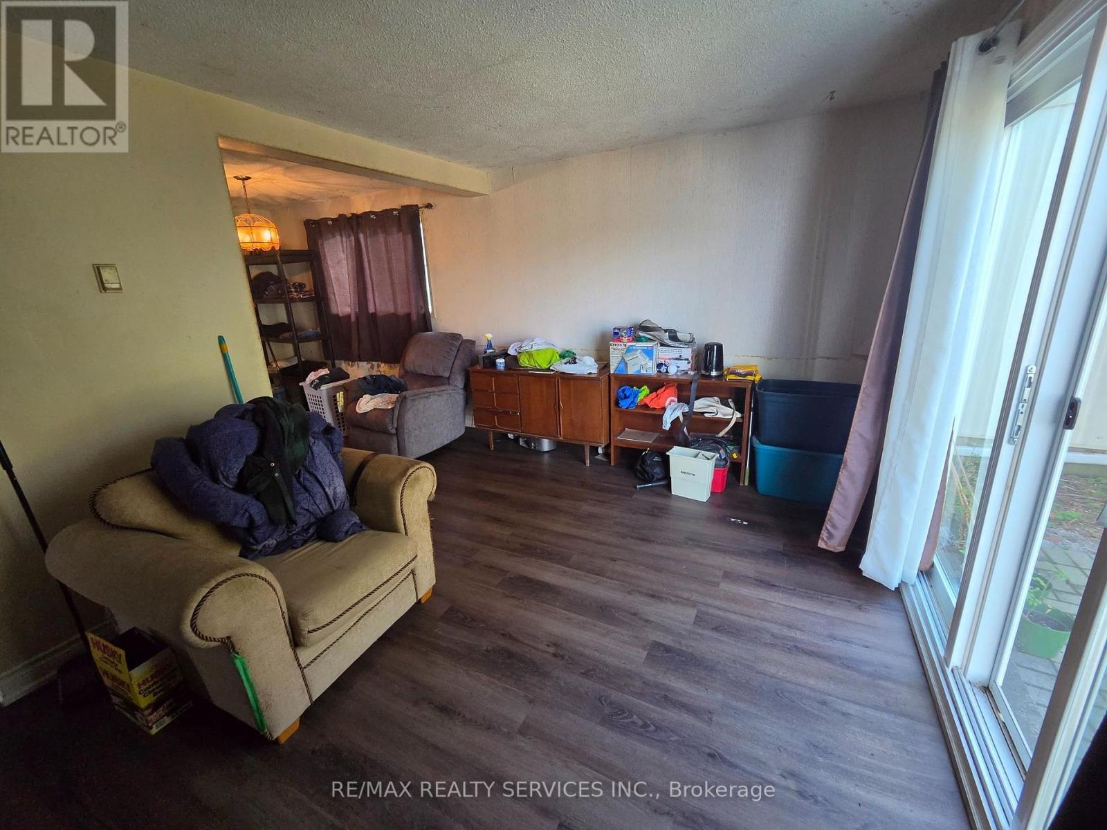 49 Huntingwood Crescent, Brampton, ON photo 5