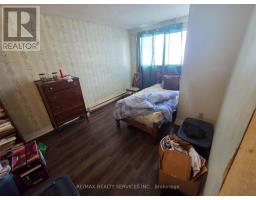49 Huntingwood Crescent, Brampton, ON L6S1S5 Photo 11