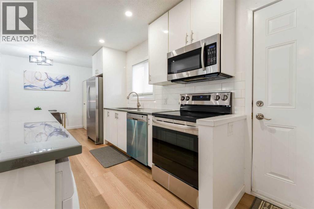 1135 penrith Crescent SE - photo 12