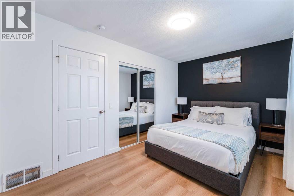1135 penrith Crescent SE - photo 6