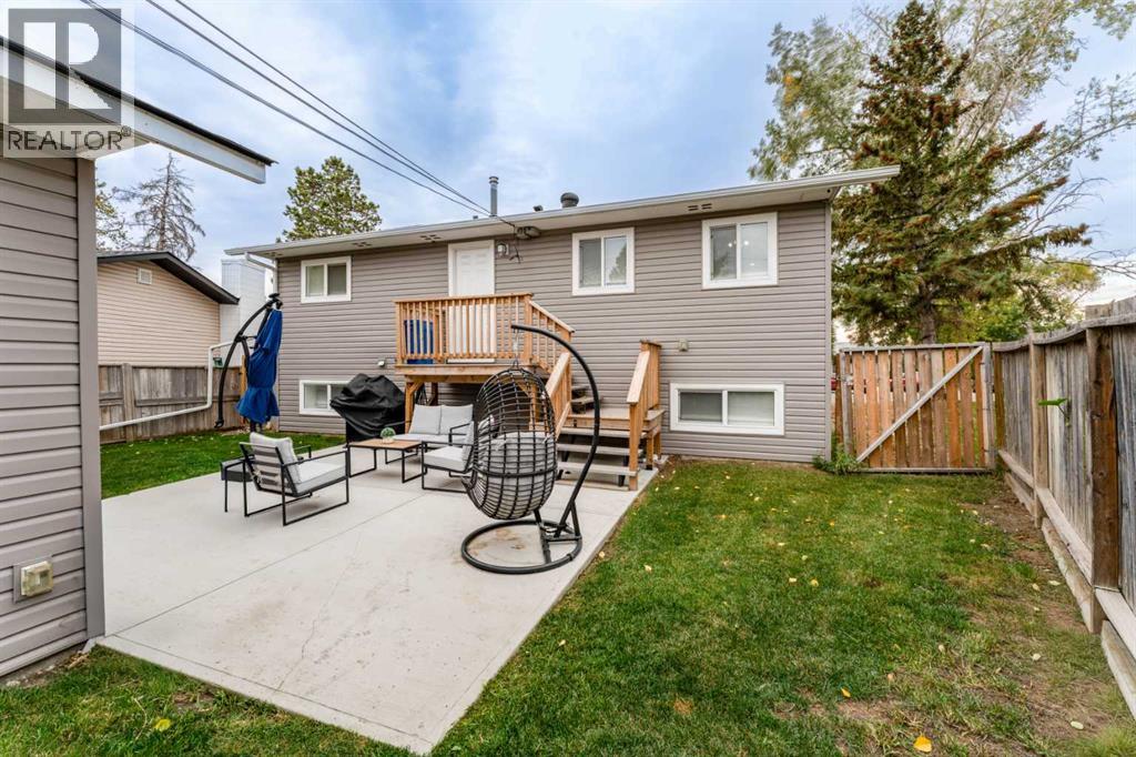 1135 penrith Crescent SE - photo 45
