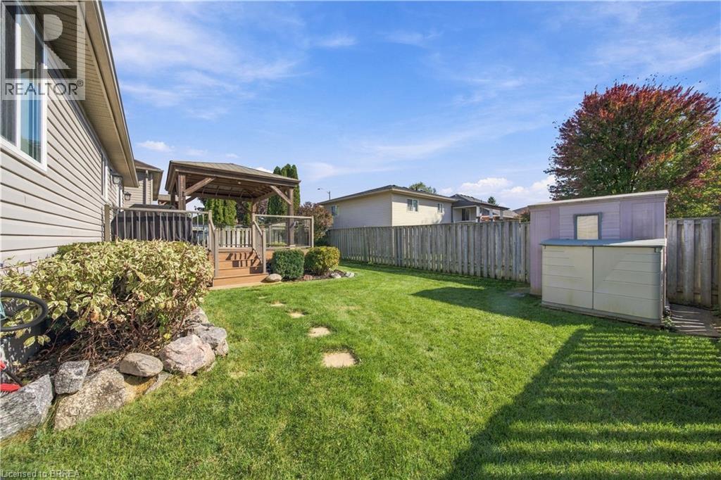 4 Macpherson Drive — photo 35