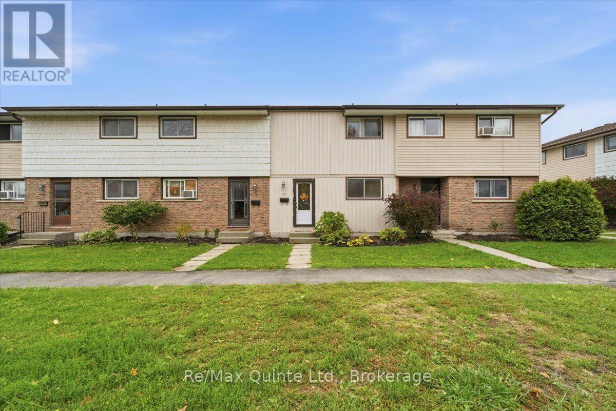 17- 17 Tiffany Place, Quinte West, ON