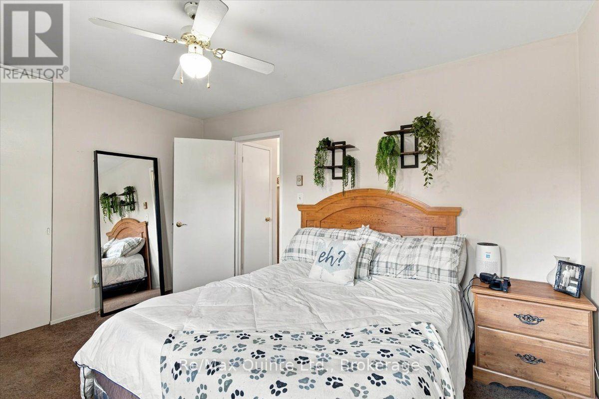 17- 17 Tiffany Place, Quinte West, ON photo 11