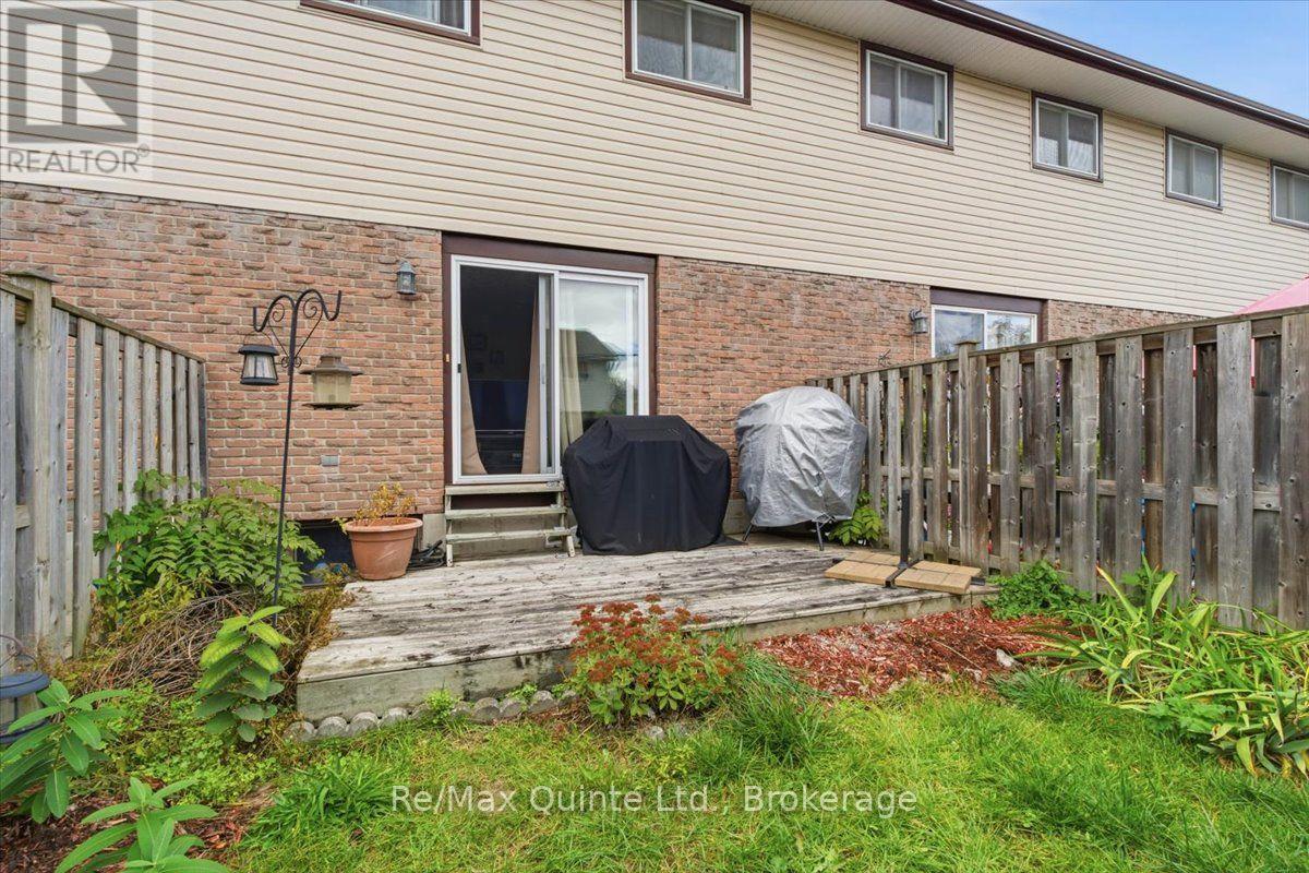 17- 17 Tiffany Place, Quinte West, ON photo 22