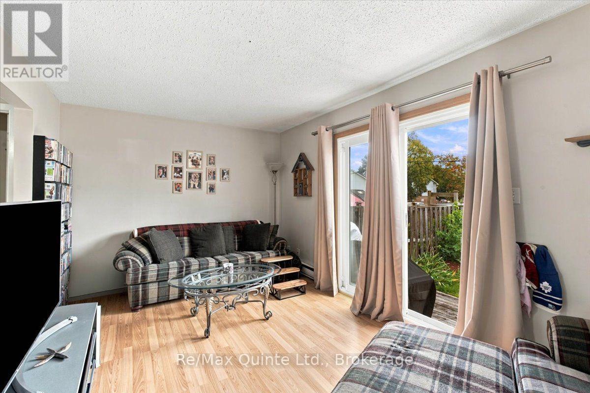 17- 17 Tiffany Place, Quinte West, ON photo 9