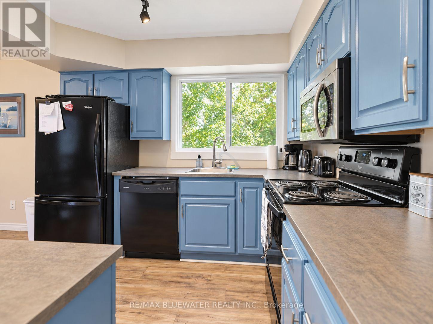 8437 Defore Drive — photo 24