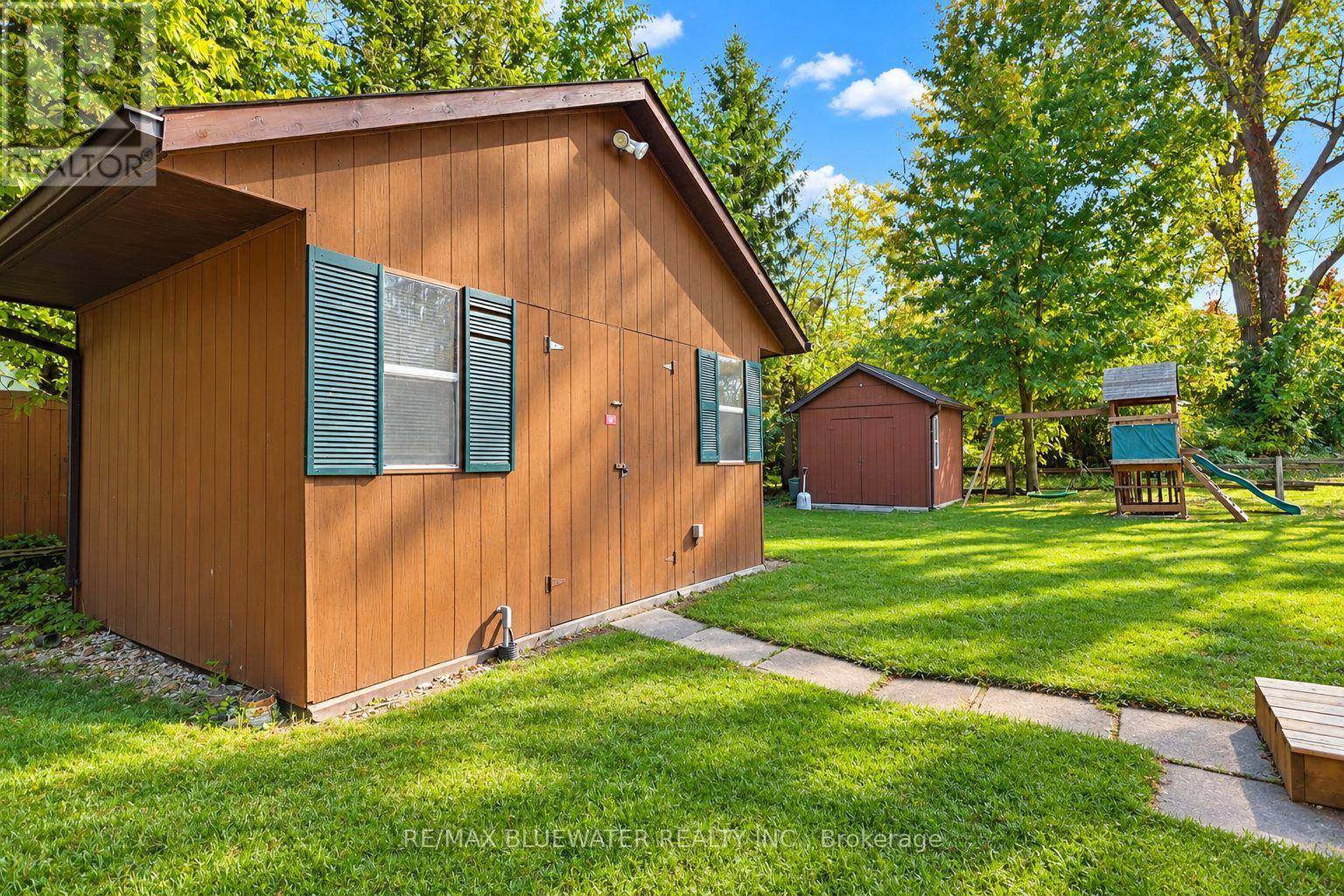 8437 Defore Drive — photo 41