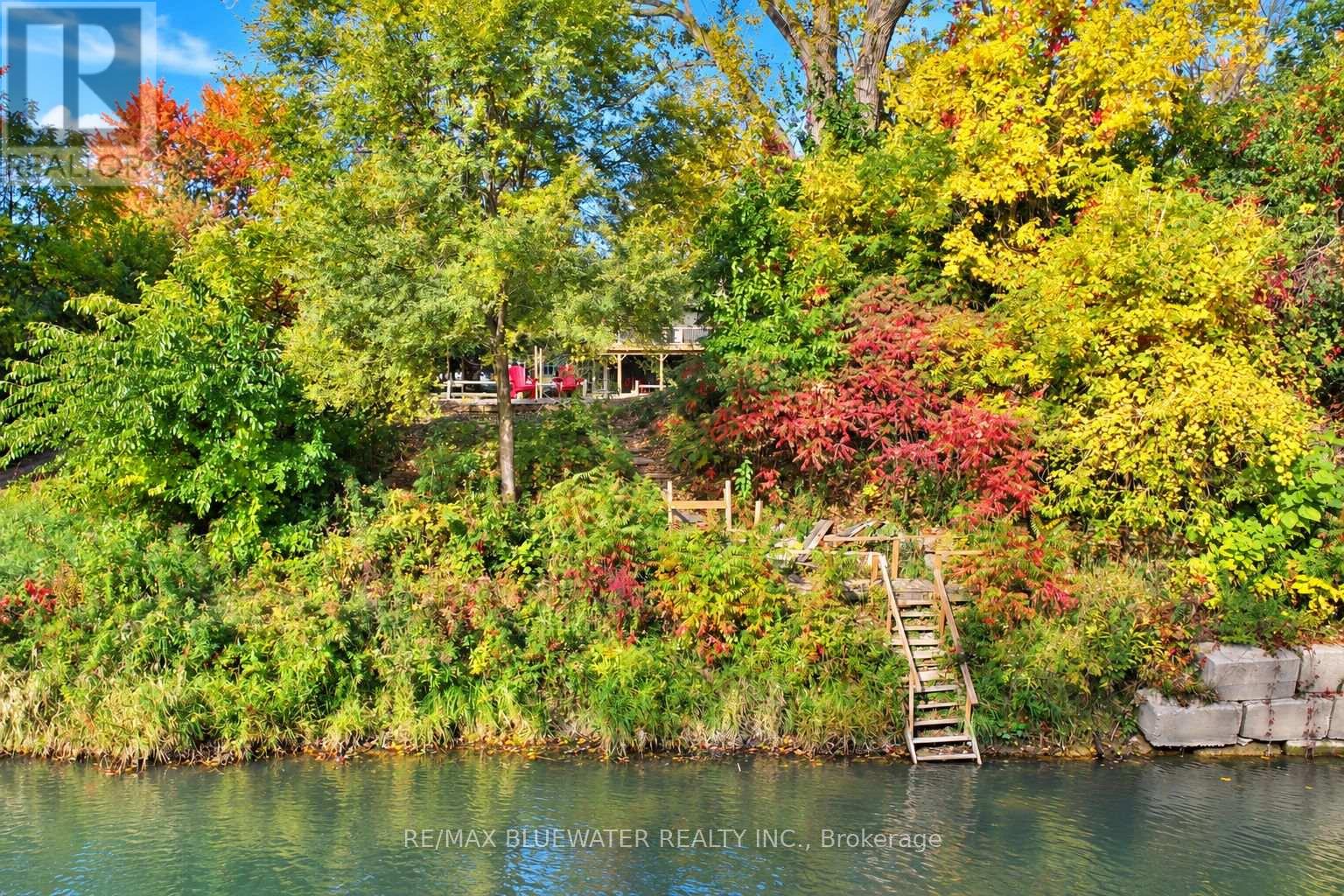 8437 Defore Drive — photo 46