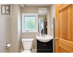 8437 Defore Drive, Lambton Shores, ON N0M1T0 Photo 15