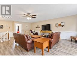 8437 Defore Drive, Lambton Shores, ON N0M1T0 Photo 19