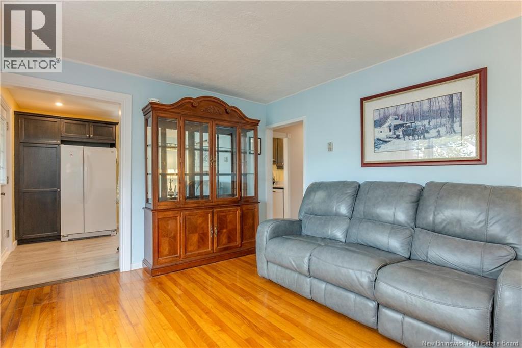 22 Visart Street - 15