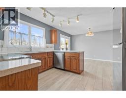 135 Queensland Road Se, Calgary, AB T2J3R9 Photo 50