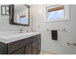 135 Queensland Road Se, Calgary, AB T2J3R9 Photo 26