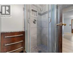135 Queensland Road Se, Calgary, AB T2J3R9 Photo 19