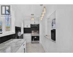 677 Fundy Drive, photo 21