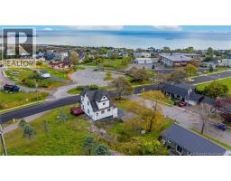 677 Fundy Drive, photo 4
