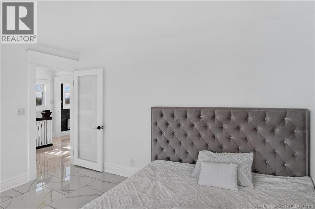 677 Fundy Drive - 31
