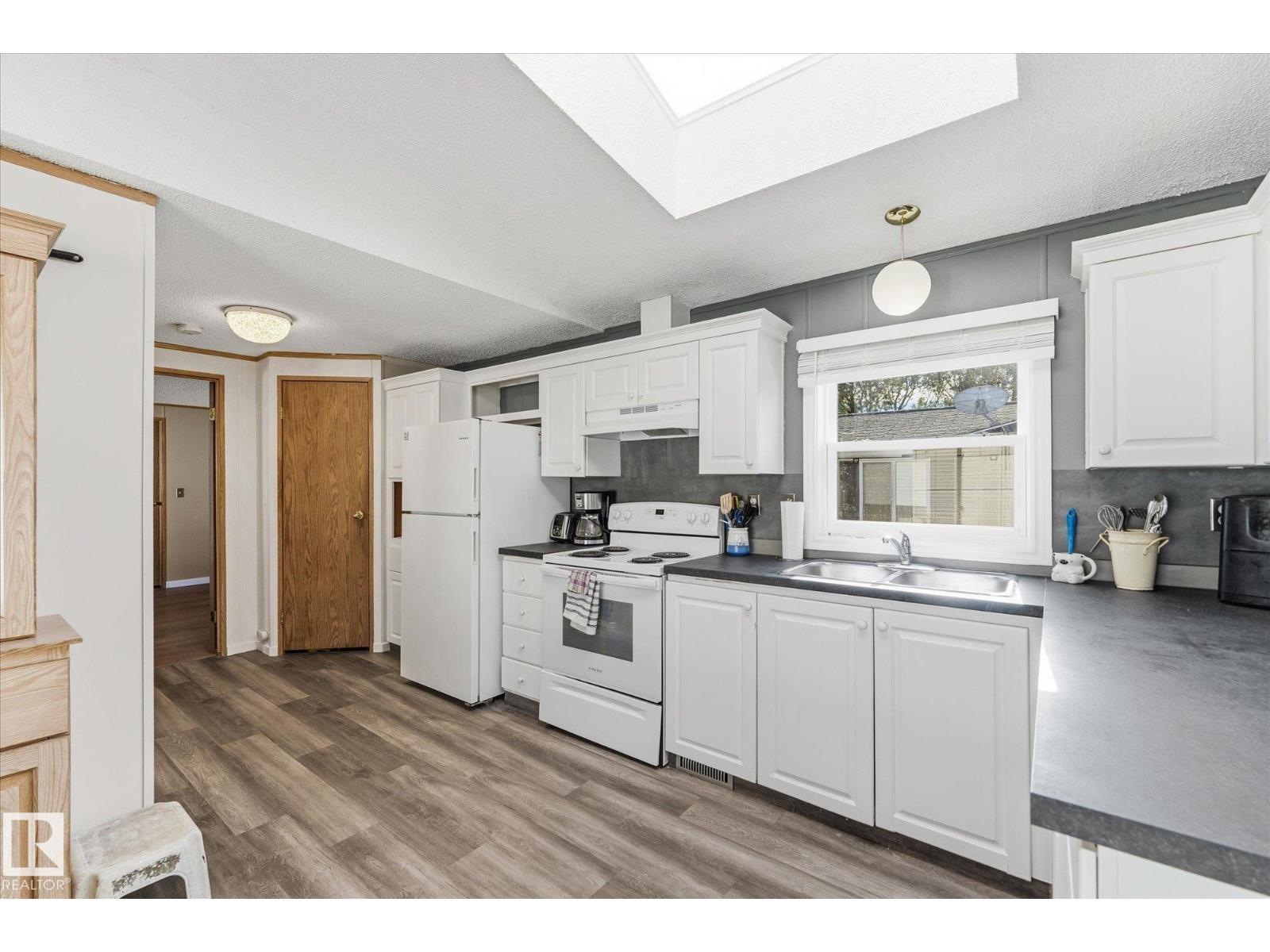 #688 53222 Range Road 272, photo 11