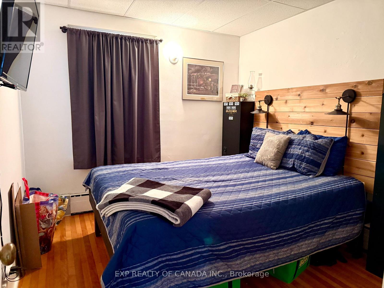 238 Elm Street South — photo 13